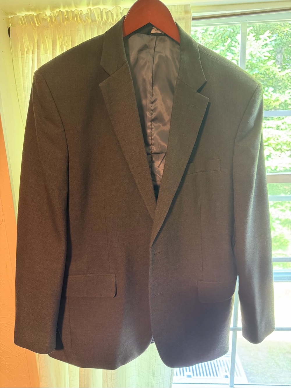 Men's Dark Brown Single-Breasted Sport Coat - and pants for a classic fit